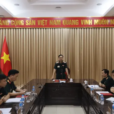 QUÁN TRIỆT SÂU KỸ QUY ĐỊNH, YÊU CẦU, BẢO ĐẢM CHẤM THI TUYỂN SINH CAO HỌC QUÂN SỰ NĂM 2026 NGHIÊM TÚC, CHẤT LƯỢNG